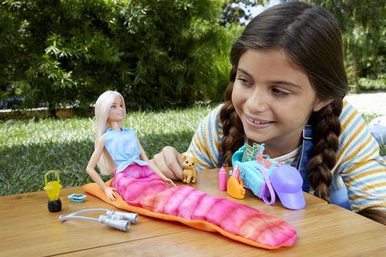 Barbie Camping - Kamperen met Malibu en Brooklyn met accessoires - Pop