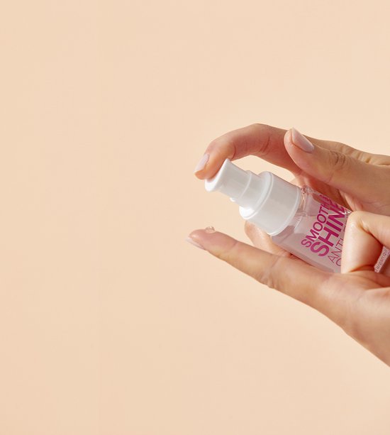 Ser pentru par Eleven Australia Smooth Shine Anti Frizz Toate tipurile de par 60ml
