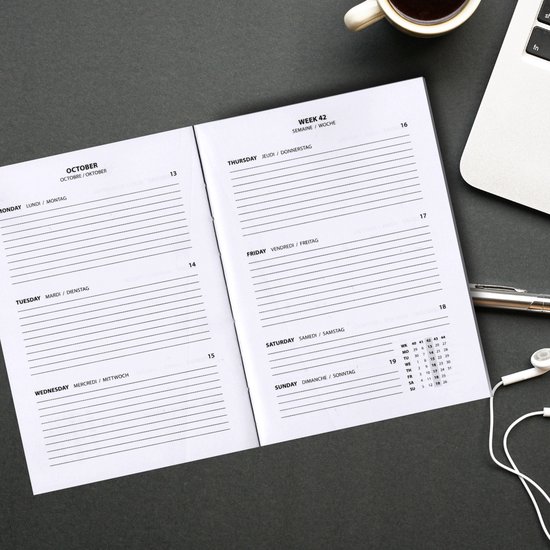 Maxenza Agenda 2025 - Agenda 2025 Volwassenen - Premium Line - Luxe Suede Feel - Harde Kaft met Elastiek - Inclusief 3 Balpennen - A5 Formaat – Dagindeling - Roze