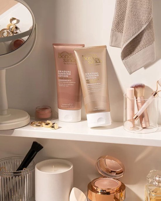 BONDI SANDS - Gradual Tanning Lotion Tinted Skin Perfector - 150ml